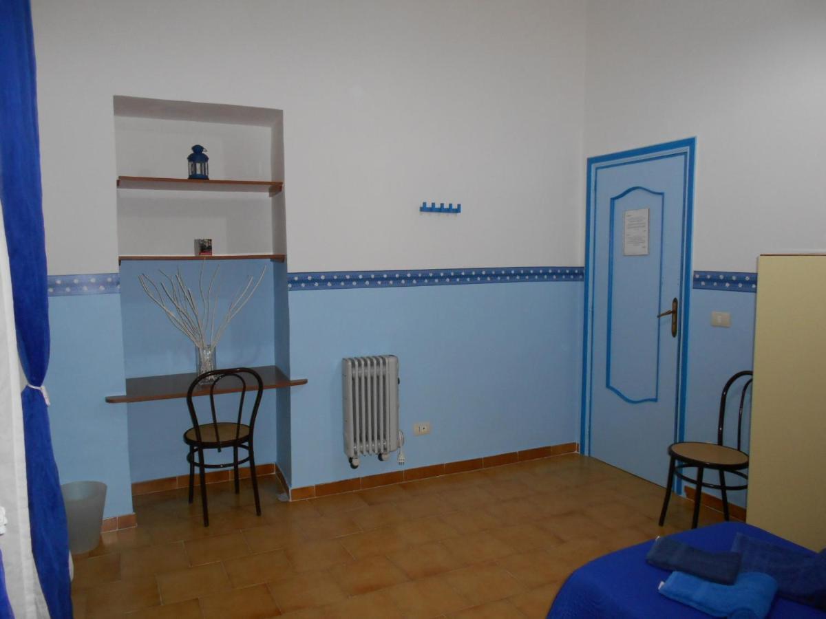 فيكو إيكوينس Robby'S House Bed & Breakfast المظهر الخارجي الصورة