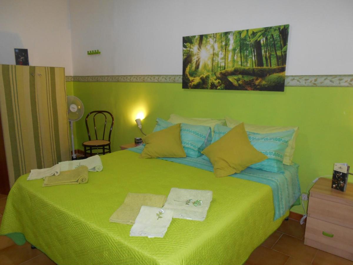 فيكو إيكوينس Robby'S House Bed & Breakfast المظهر الخارجي الصورة