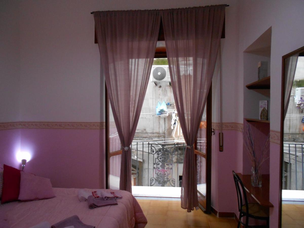 فيكو إيكوينس Robby'S House Bed & Breakfast المظهر الخارجي الصورة