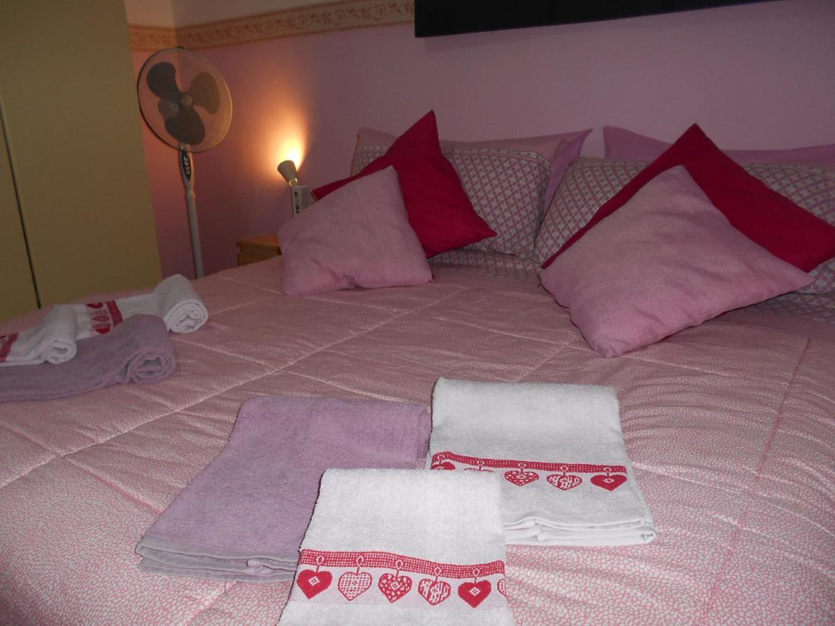 فيكو إيكوينس Robby'S House Bed & Breakfast المظهر الخارجي الصورة