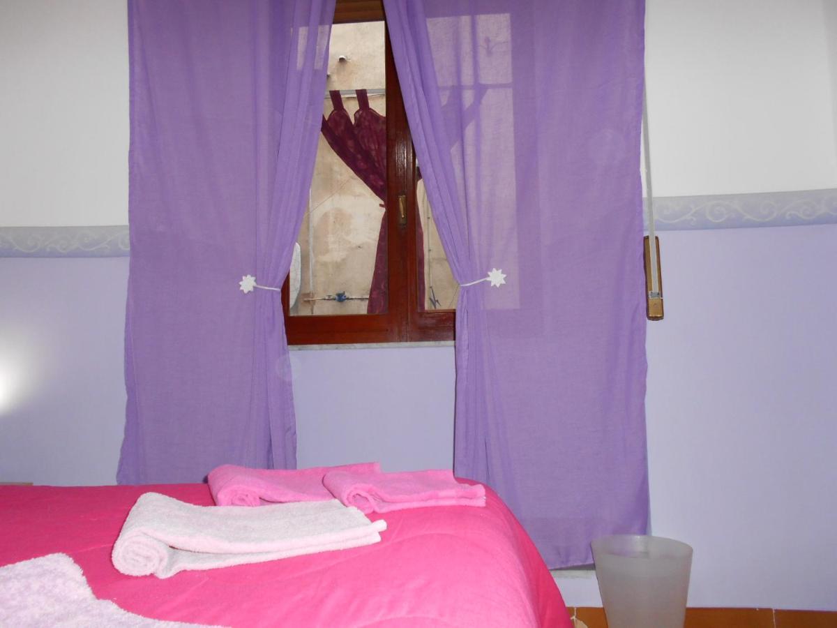 فيكو إيكوينس Robby'S House Bed & Breakfast المظهر الخارجي الصورة